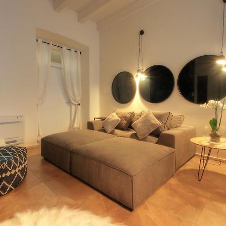 Urban Central Suites Cagliari Buitenkant foto
