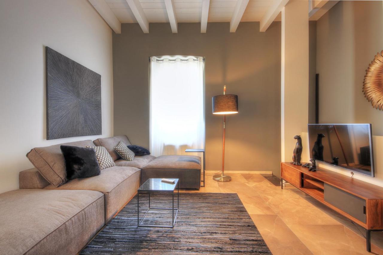 Urban Central Suites Cagliari Buitenkant foto