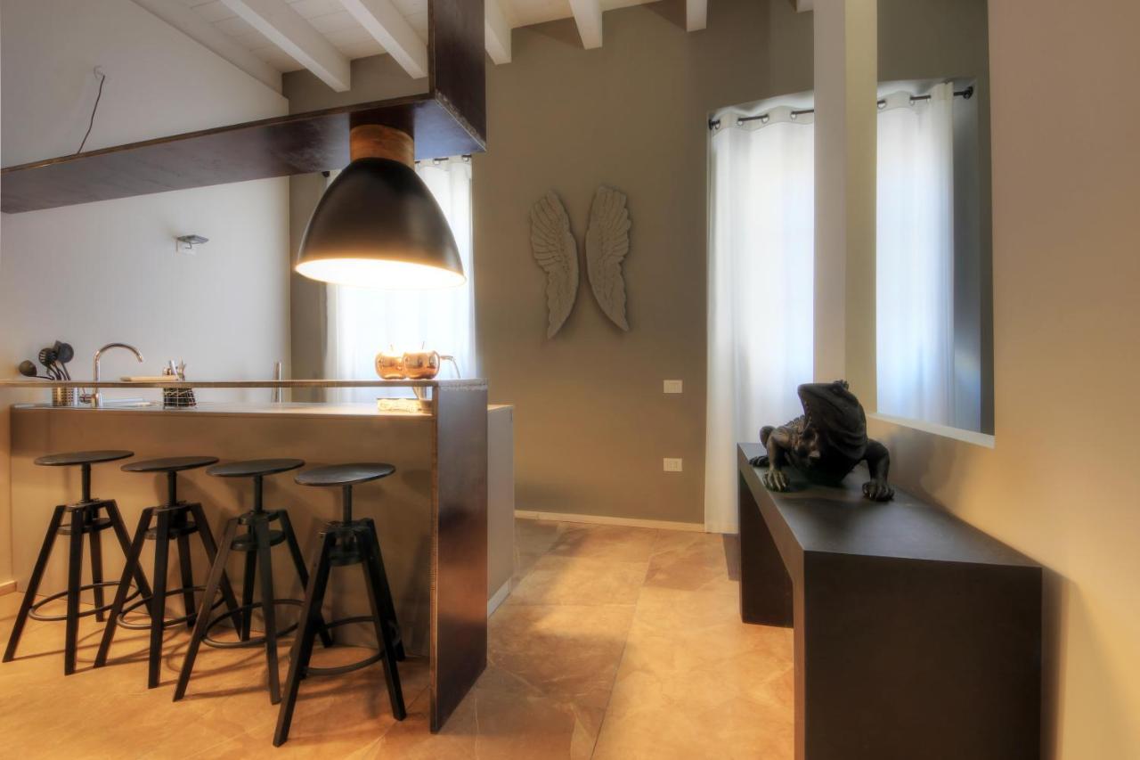 Urban Central Suites Cagliari Buitenkant foto