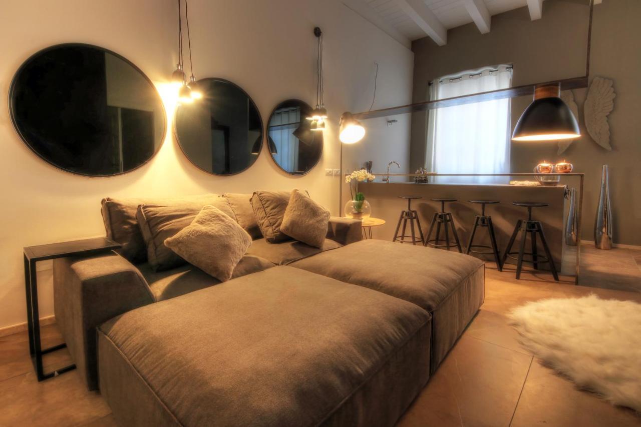 Urban Central Suites Cagliari Buitenkant foto